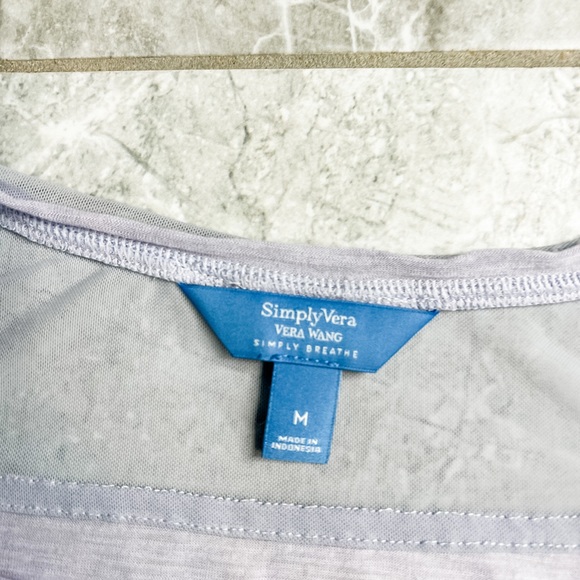 Simply Vera Lavender Asymmetrical Hem Flowy Tank Top Size Medium - Picture 6 of 7